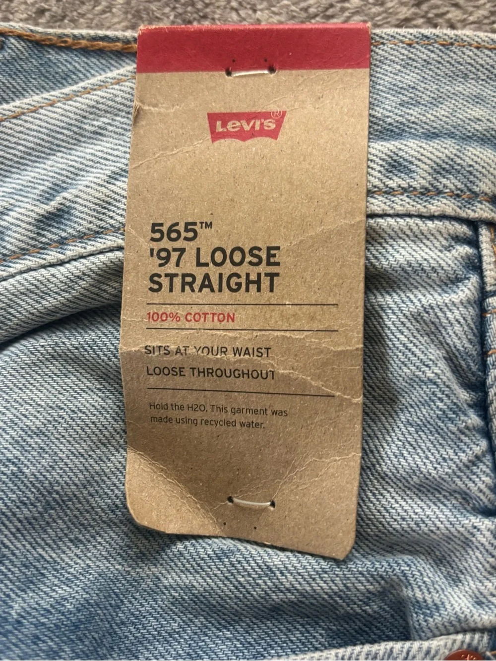 NWT Men's Levi's 565 Loose Straight Jeans 38X30